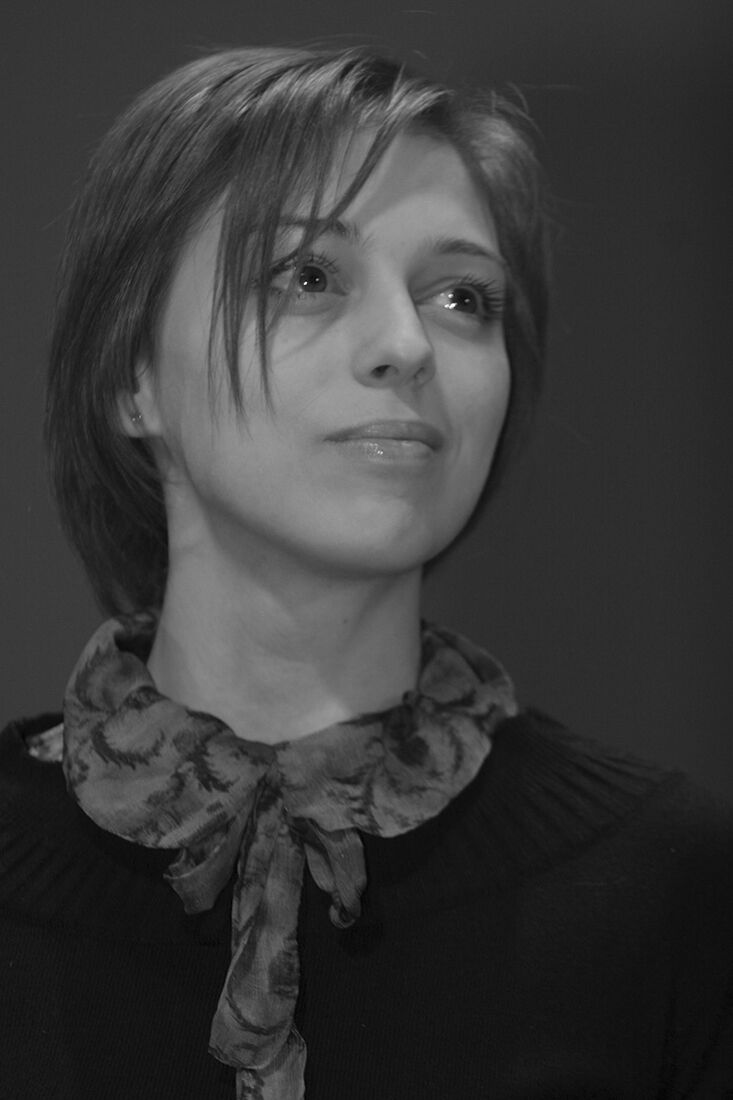 Актриса Нелли Уварова.