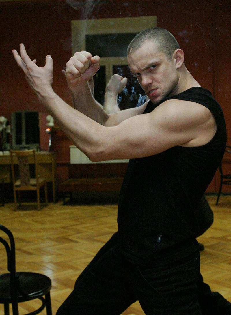 Владимир Ерифанцев актер и режисер театра.